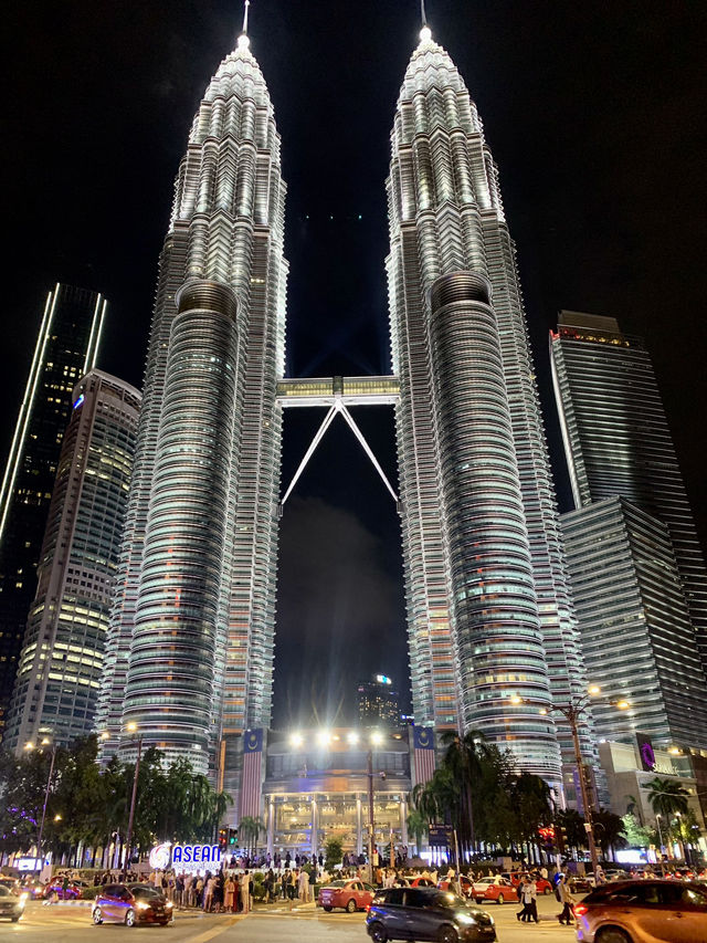 Kuala Lumpur City Guide: Culture, Street Food and Skyline Views