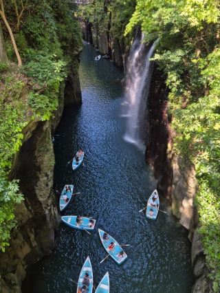 Takachiho is an absolute nature playground in Miyazaki — think dramatic gorges, crystal-clear boat rides, and mountain vibes that seriously deliver 🍃🤩. Whether you're chasing waterfalls or legends, this place has both.

Must-See Takachiho Spots:

Takachiho Gorge 🛶 (Mukoyama, Takachiho, Nishiusuki District, Miyazaki 882-1103; Open 08:30-17:00) — Get ready for some jaw-dropping canyon scenery! Rent a rowboat and float under volcanic cliffs, with waterfalls raining down nearby. Go early for fewer crowds and dreamy morning mist. Hiking trails along the gorge are an easy win, especially in fall when leaves are popping with color.

Amaterasu Railway 🚂 — Hop on this unique local train for cute bubble shows and epic mountain views. If cloudy or rainy, don’t stress—the mist makes the scenery feel mystical! Have your camera ready for all the quick photo stops.

Amanoiwato Shrine 🌄 (1073-1 Iwato, Takachiho; Open 24/7) — Legendary Japanese mythology comes to life here. Take the forest stroll down to the sacred cave and riverside; super peaceful, even when it’s busy.

Eats & Practical Tips:
Lunch at Amaterasu Restaurant (1082-12 Iwato, Takachiho) — Try the local chicken, and don’t skip sweet potato snacks for hiking fuel.
Transport Hack: Local buses link the main sites, but taxis make the most of your time if you're short on hours. Rental scooters = next-level flexibility, especially for those cheeky views.
Pack rain gear just in case — Takachiho weather loves to surprise! Cash is better for small eateries & admission spots.

#TakachihoTrip #JapanNature #TravelHacks #GorgeViews #JapanFood
