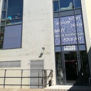 พิพิธภัณฑ์ Musée Art Brut Lausanne – บ้านแห่งศิลปะนอกกรอบ