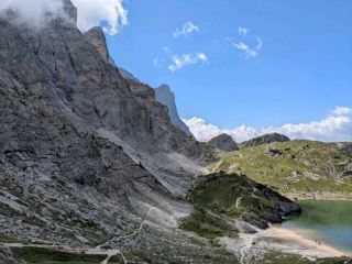 เสื่อเดินป่า