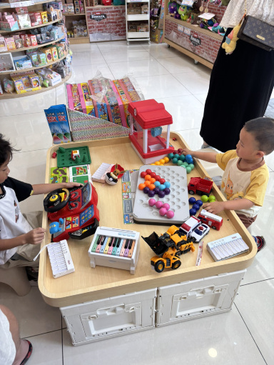 パパママのお財布が大ピンチ！？新竹・関新路の「孩子玩伴旗艦店」万種