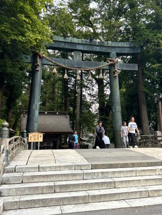 A day trip from Tokyo! A journey to Suwa Grand Shrine and its retro approach road ⛩️🇯🇵