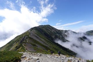 與天空絕景相遇，秋季白馬嶽健行
