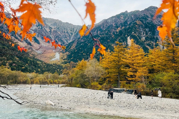 Witness the Spectacular Autumn Colors at Kamikochi. | Trip.com