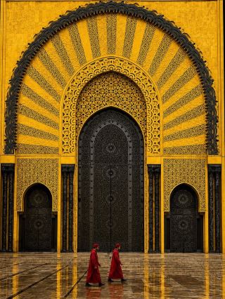 🇲🇦 Moroccan Architecture

Morocco is where architecture feels like art—every arch, mosaic, courtyard, and carved doorway tells a story.
Moroccan architecture is a beautiful blend of Islamic, Moorish, Berber, Andalusian, and North African influences, known for its intricate details, vibrant colors, geometric patterns, and peaceful courtyards.

✨ Signature features:

· 🕌 Zellige — colorful hand-cut geometric mosaic tiles
· 🏛️ Riads — traditional homes built around a central courtyard or garden
· 🌿 Courtyards & fountains — designed to create shade, privacy, and coolness
· 🧱 Tadelakt — smooth, polished traditional Moroccan plaster
· 🚪 Elaborate arches & carved doors
· 🌸 Geometric and floral motifs inspired by Islamic art
· 🟦 Blue, green, terracotta & earthy tones commonly used in interiors and facades
· 🕌 Decorative minarets, often square-shaped in traditional Moroccan style

📍 Where to experience it

Marrakech — colorful riads, palaces, mosques and the famous red/pink architecture
Fes — exceptional traditional craftsmanship and historic medina architecture
Chefchaouen — distinctive blue-painted streets and buildings
Casablanca — a mix of traditional Moroccan and modern architecture, including Hassan II Mosque
Meknes — monumental gates and imperial architecture
Aït Benhaddou — traditional earthen architecture and a UNESCO World Heritage site
