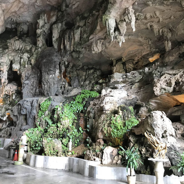 Kek Lok Tong Cave Temple in Ipoh Malaysia