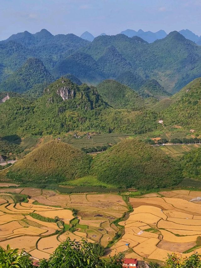 Vietnam Heaven's Gate! 🇻🇳 