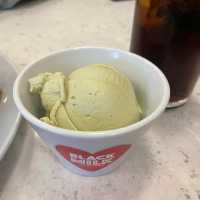英國曼徹斯特 超多選擇特色甜品店 仲有開心果醬賣