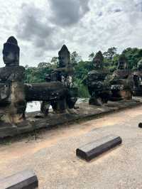 Life changing Angkor Wat, A Real World Wonder 🇰🇭 🛕 