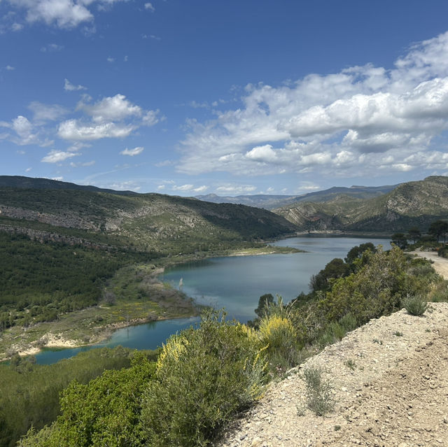 Hiking in Chulilla, Spain