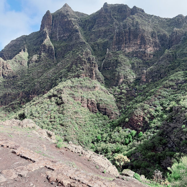 🌋🌴 Budget Summer Escape: Tenerife Without the Big Price Tag! 💰🌞