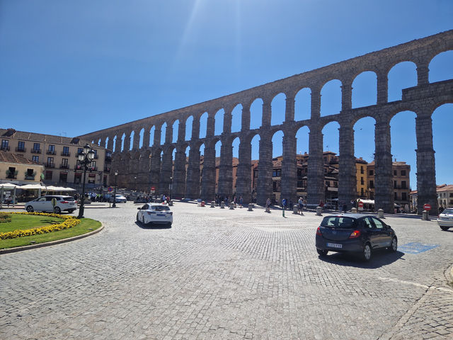 Two cities, one epic day: Ávila’s walls and Segovia’s fairy-tale charm 🏰🧱