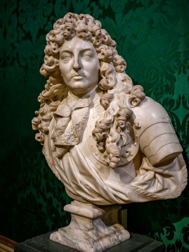  🖼 The Wallace Collection: A Hidden Treasure of Art and Elegance in London 🇬🇧✨