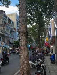 🇻🇳✨ “2 Days in Ho Chi Minh City: Pho, History & Rooftop Views Under $200”