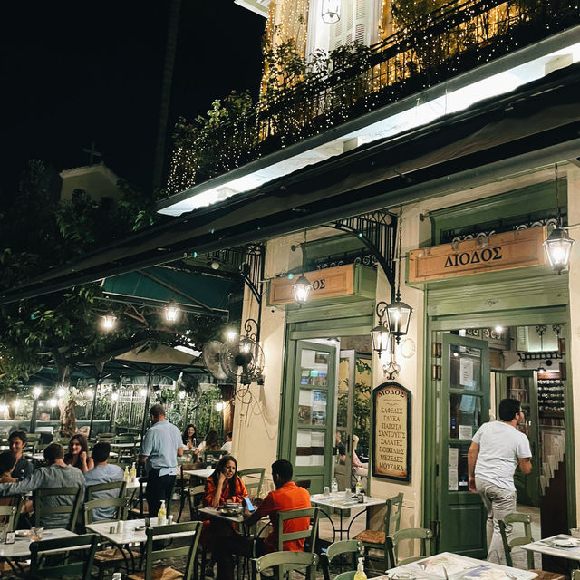 Athens on a Budget: History, Streets & Sunset Views