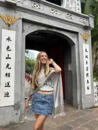🐢✨Temple by the Lake: Ngọc Sơn Temple 🌊🏯