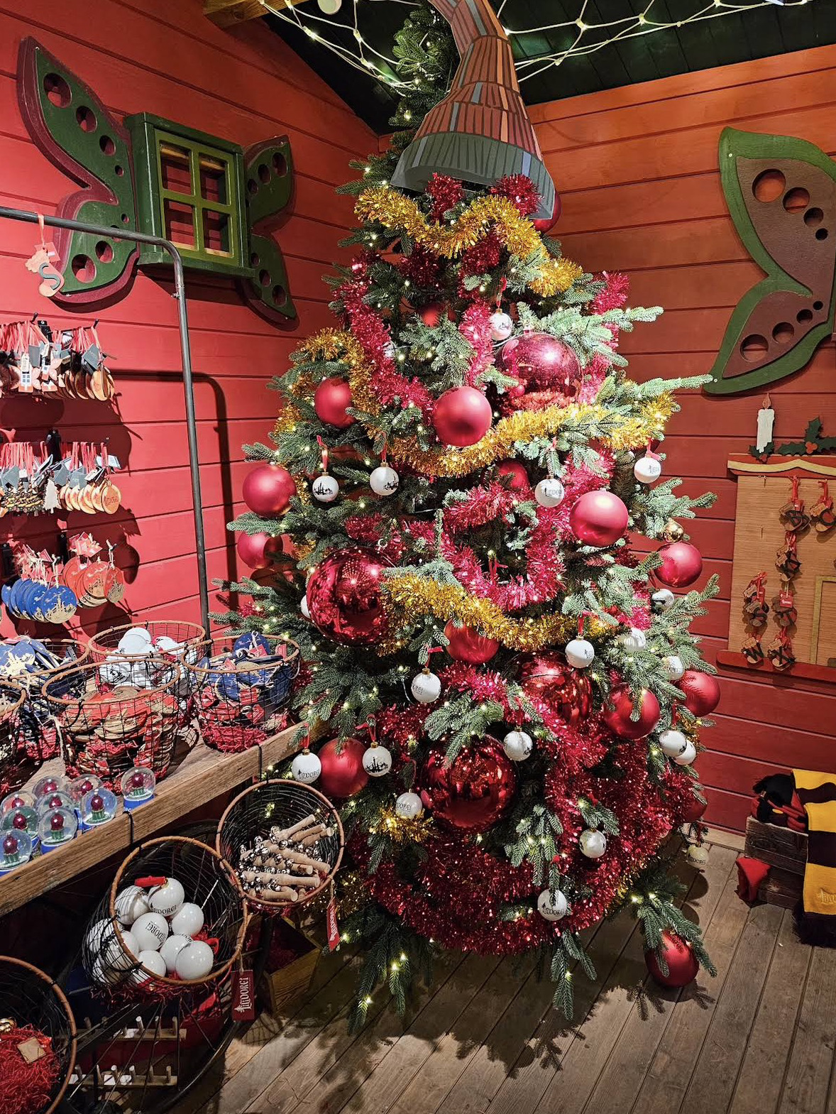阿尼克花園的聖誕節以燈光為主題。 🎄✨🌿