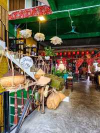 A retro Vietnamese cafe hidden inside Sunset Town