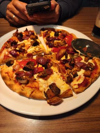 Pizza & Drinks
