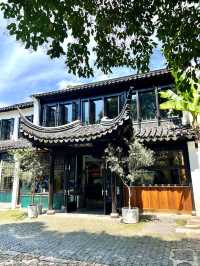 趣ある中国建築の中はオシャレカフェ「一尺花園」