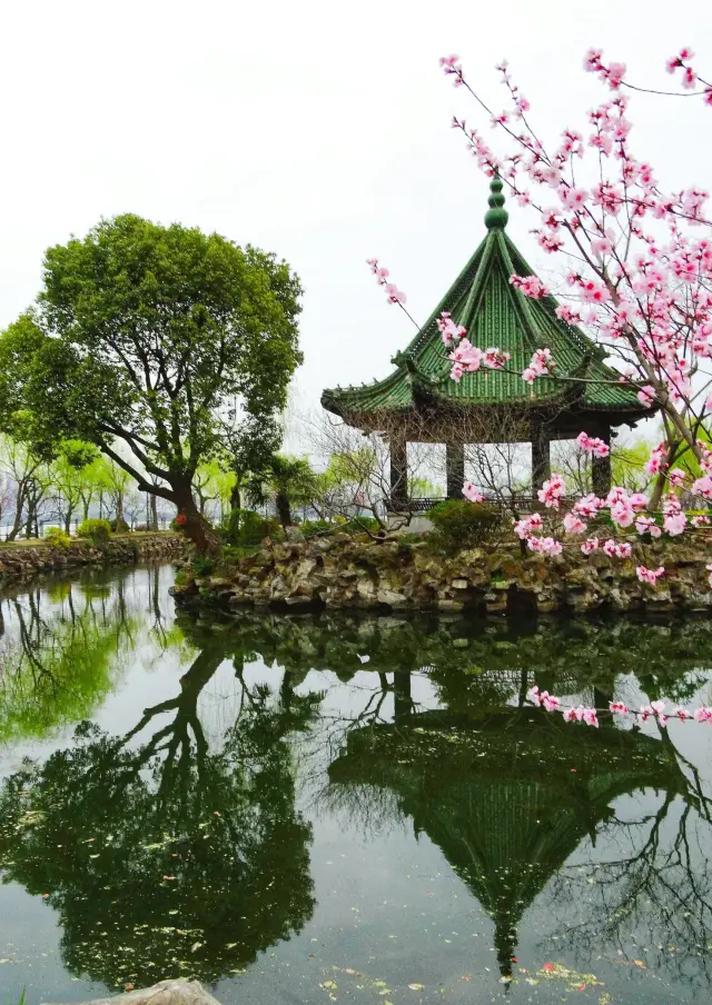 Huizhou West Lake - a 5A scenic spot, a model of Lingnan landscape garden!