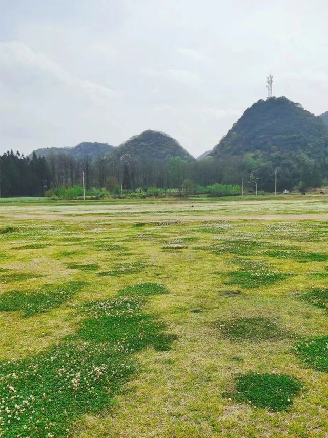 在貴陽邊邊，吹吹山風露個營