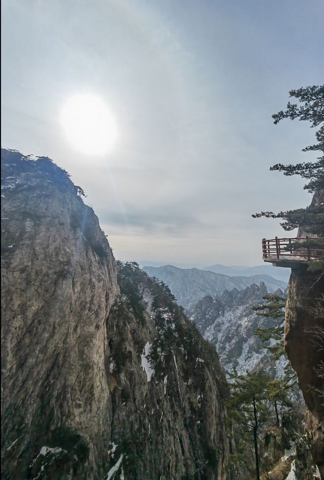 老君山的絕壁棧道