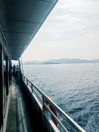 杭州千島湖,舟行碧波上,人在畫中遊