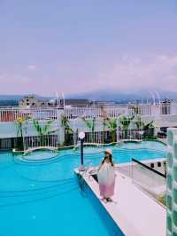 西雙版納 | 機場附近巨大泳池五鑽度假酒店