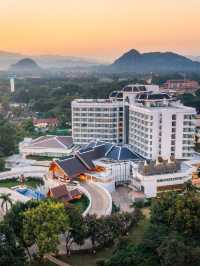 🌟 Chiang Rai's Luxe Stay & Play 🏨💦