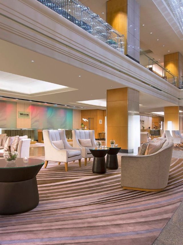 🌟 Bangkok Bliss: Heavenly Beds & Mango Treats at The Westin! 🌟