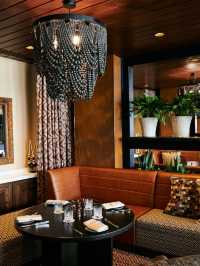 🌴 West Palm Beach's Top Stays: Cozy & Cultured 🏨✨