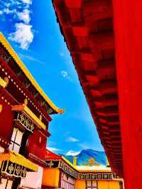 魅力西藏，藏傳佛教寺廟——強巴林寺。
