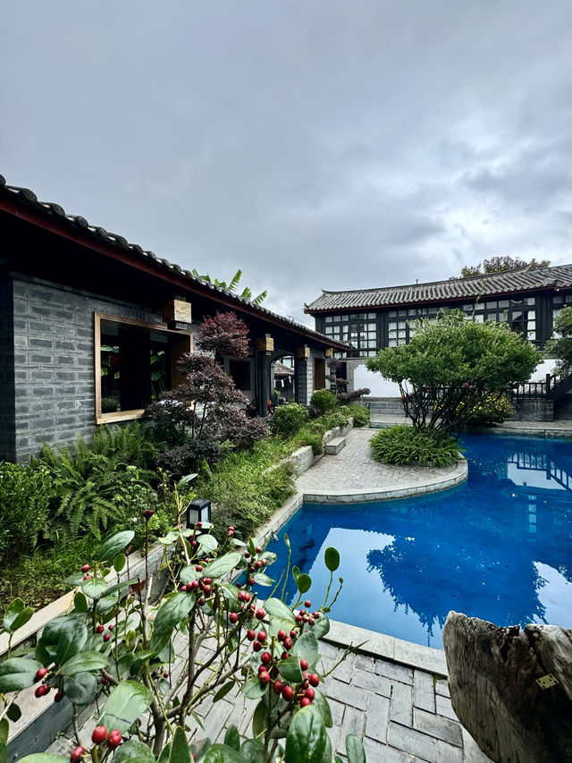 住束河古鎮海棠灣民宿，享受雨天的浪漫吧！。