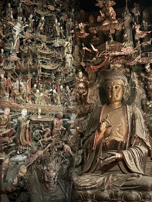 去西安藍田打卡明代超大泥塑佛像雕塑群。
