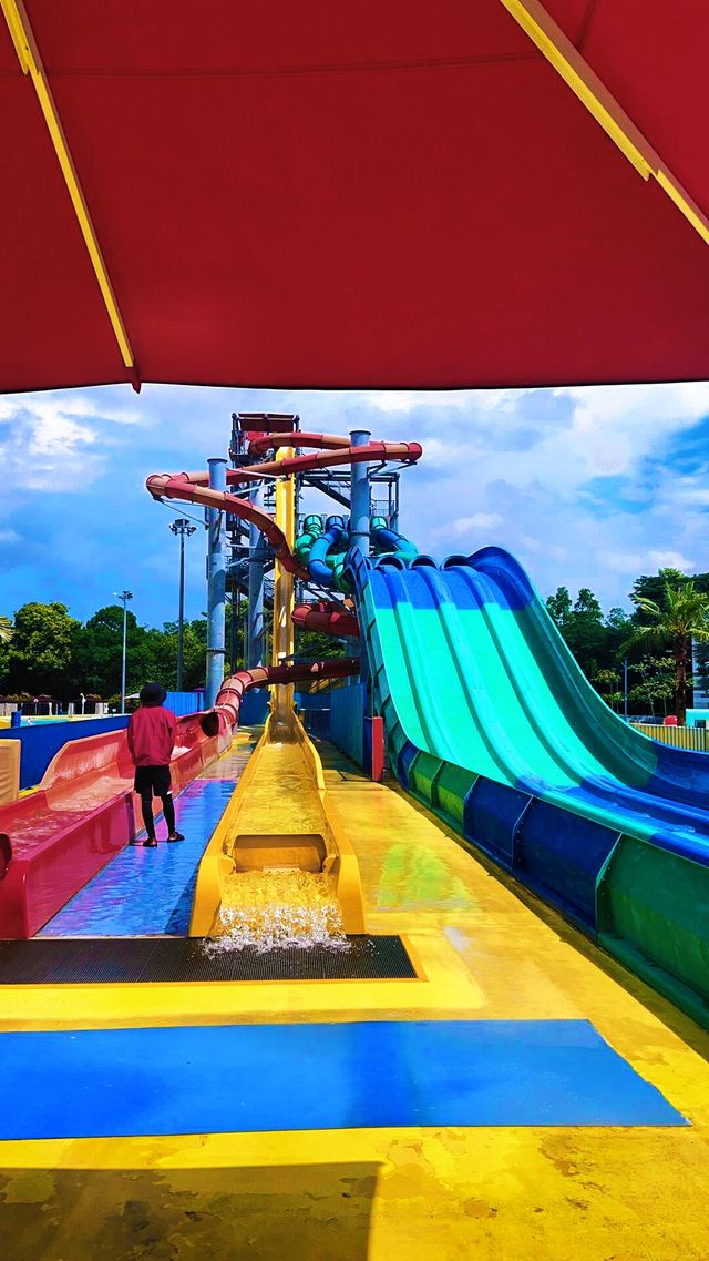 新加坡遛娃 Wild Wild Wet 樂園。