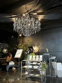 A Perfume-Selling Café in Aewol-eup