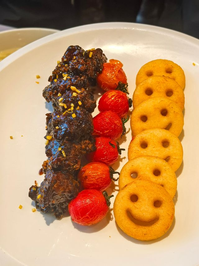 爐居＆聞喜路美食街佼佼者，上海本幫菜一只鼎