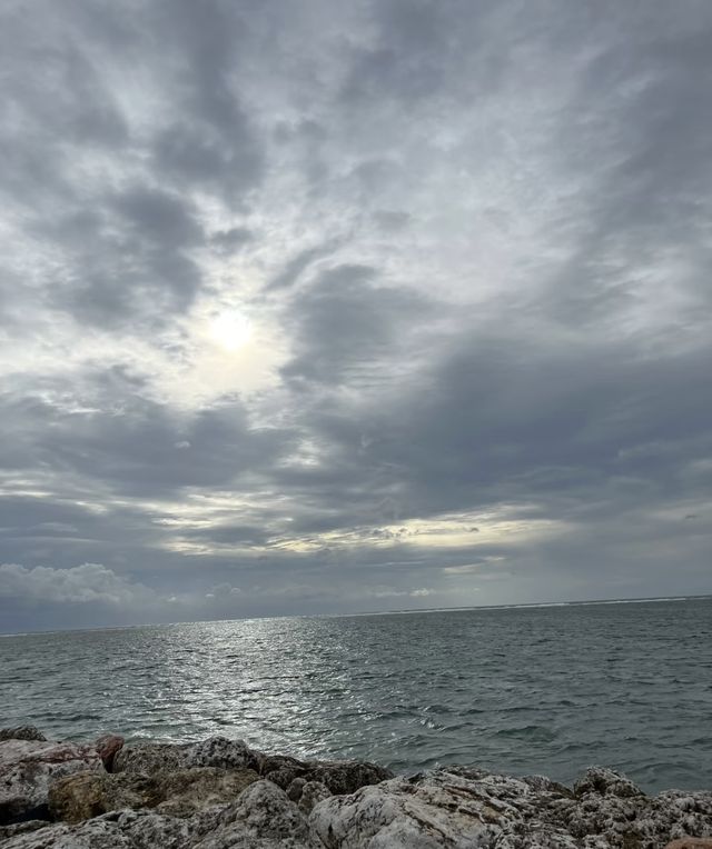 探秘印尼馬朗：Pantai Goa Cina的絕美海灘與神秘