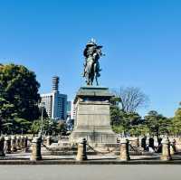 打卡東京皇居-楠木正成像