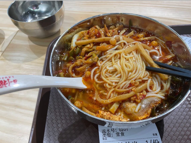 🌶️🍜 劉福記螺螄粉 x 奶茶完美搭配 · 我的午後小確幸 🧋✨
