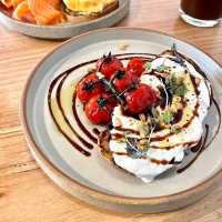 nice cafe and bakery