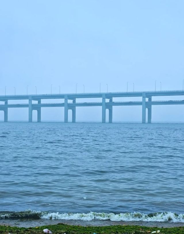來到大連跨海大橋感受海風～