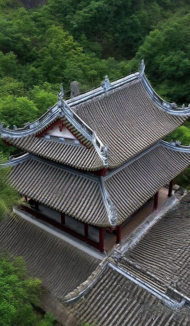 懸崖佛國！天台明岩古寺：在千年洞穴中觸摸時間的禪意