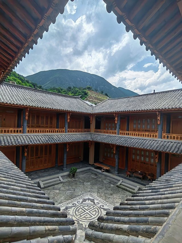 大理·沙溪古鎮住到咗一間寶藏民宿！