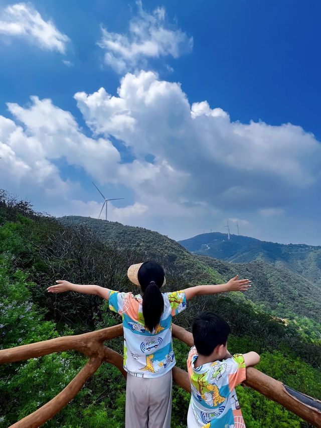 鄭州版「小九寨」，峽谷戲水摸魚，登山遠眺，萌寵樂園，樂趣無窮