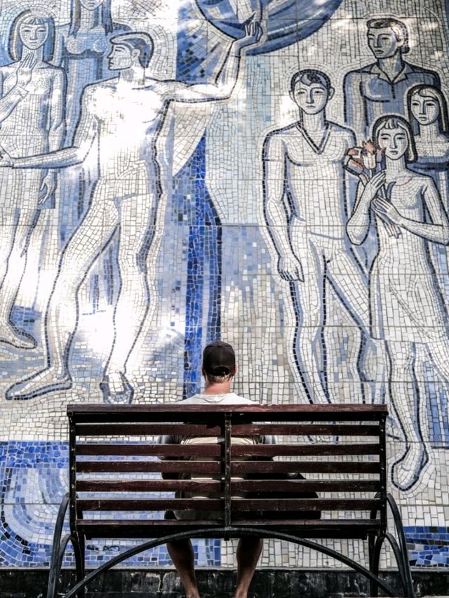 Osh: A Cultural Jewel of Kyrgyzstan 🎨🏞️ Osh: A Cultural Jewel of Kyrgyzstan 🎨🏞️