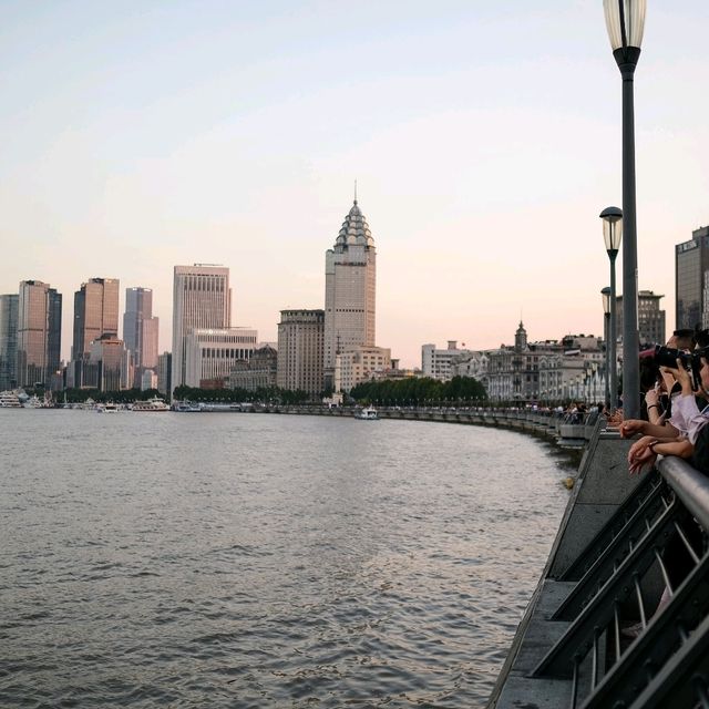 📸 The Bund: Capture Shanghai’s Iconic Views