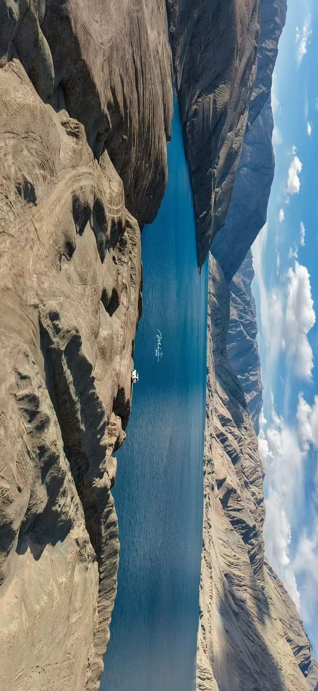 班迪爾藍湖酷照大賞!新疆旅遊必備打卡地 班迪爾藍湖酷照大賞!新疆旅遊必備打卡地