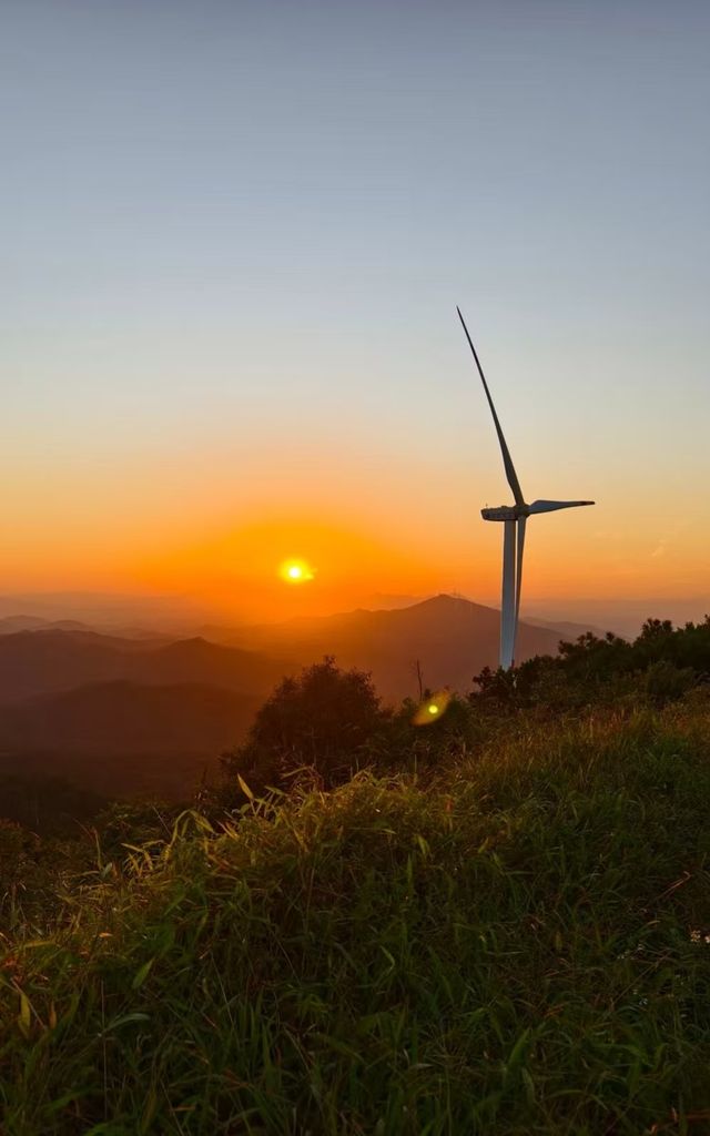 廣東風車山一日遊 | 邂逅雲端浪漫  寶子們，你是否渴望一場不用長途跋涉，就能親近自然、感受浪漫的